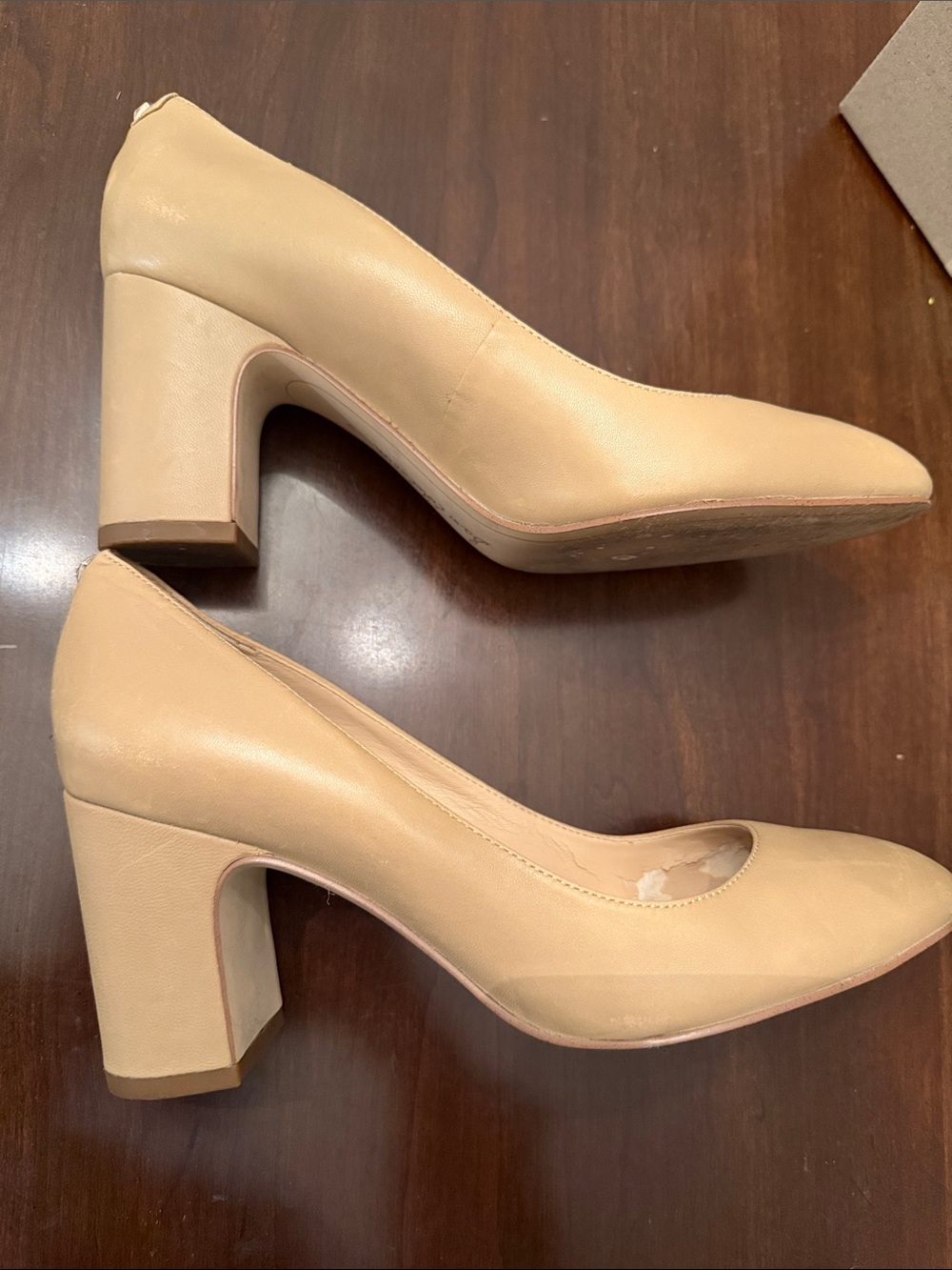 Sam Edelman pump